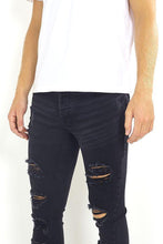 Load image into Gallery viewer, Skinny Destroyed Jeans Black