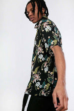 Load image into Gallery viewer, Tiger Hawaiian Short Sleeve Shirt